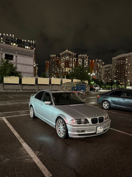 Продам автомобиль БМВ 328