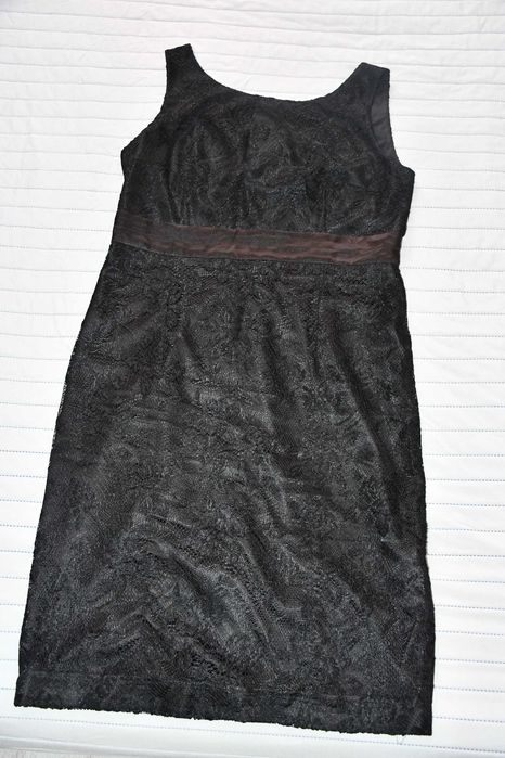 Черна рокля Dika, размер 44.