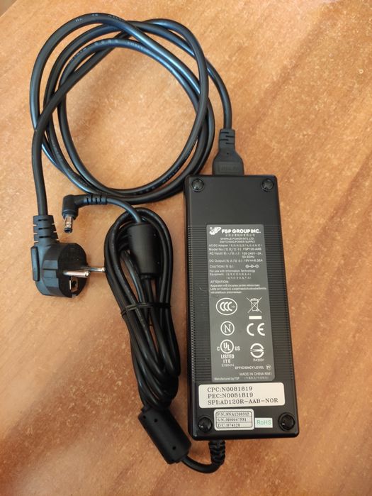Alimentator 19 volti 6.32 amperi FSP120-AAB