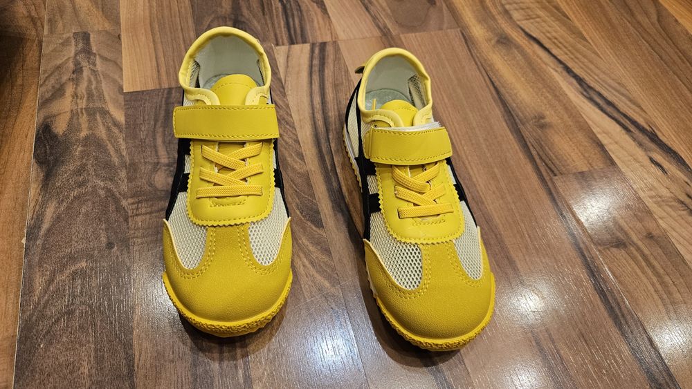 Кроссовки летние