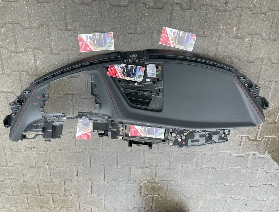 Audi GT E-tron - kit airbag - plansa de bord - centuri de siguranta