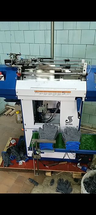 Станок по производству перчаток/ Станок перчатки/