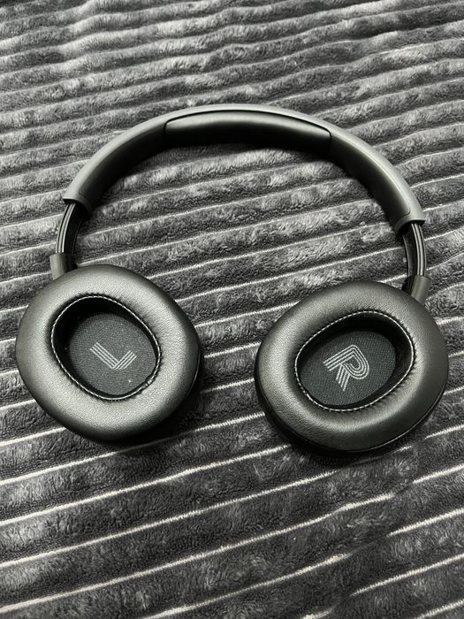 Продам наушник jbl 770nc