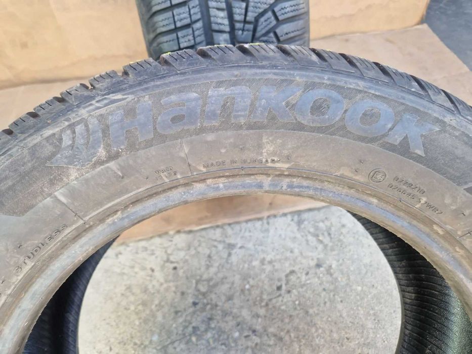 2 Hankook R17 215/60 Зимни гуми  DOT3019