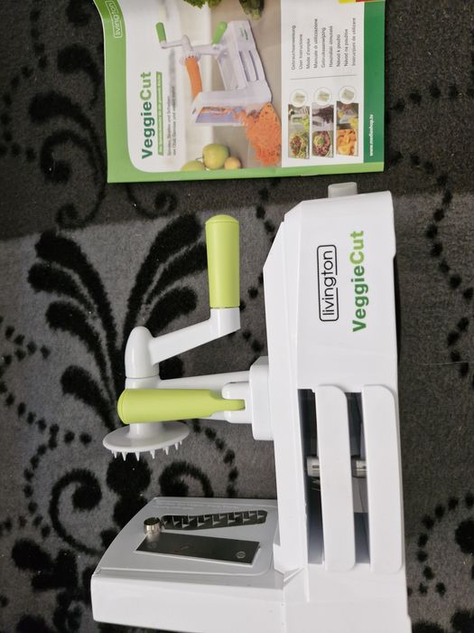 Taietor spiralizator Veggie Cut cu 3 tipuri si razatoare universalade