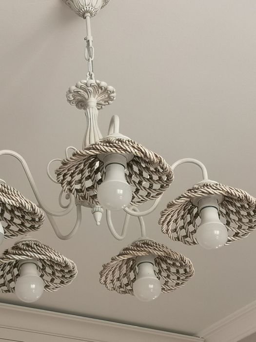 Очень красивая люстра