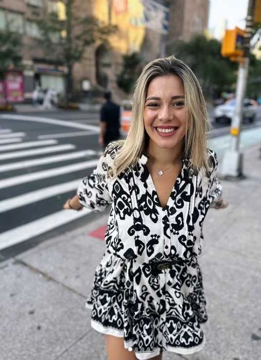 Zara лятна ленена рокля със свободна кройка в черно и бяло