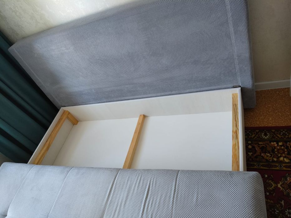 Продам диван 2*2