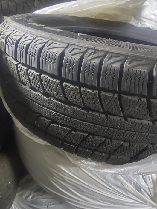 Продам зимние шины 215/60R16 Trianlgle TR777