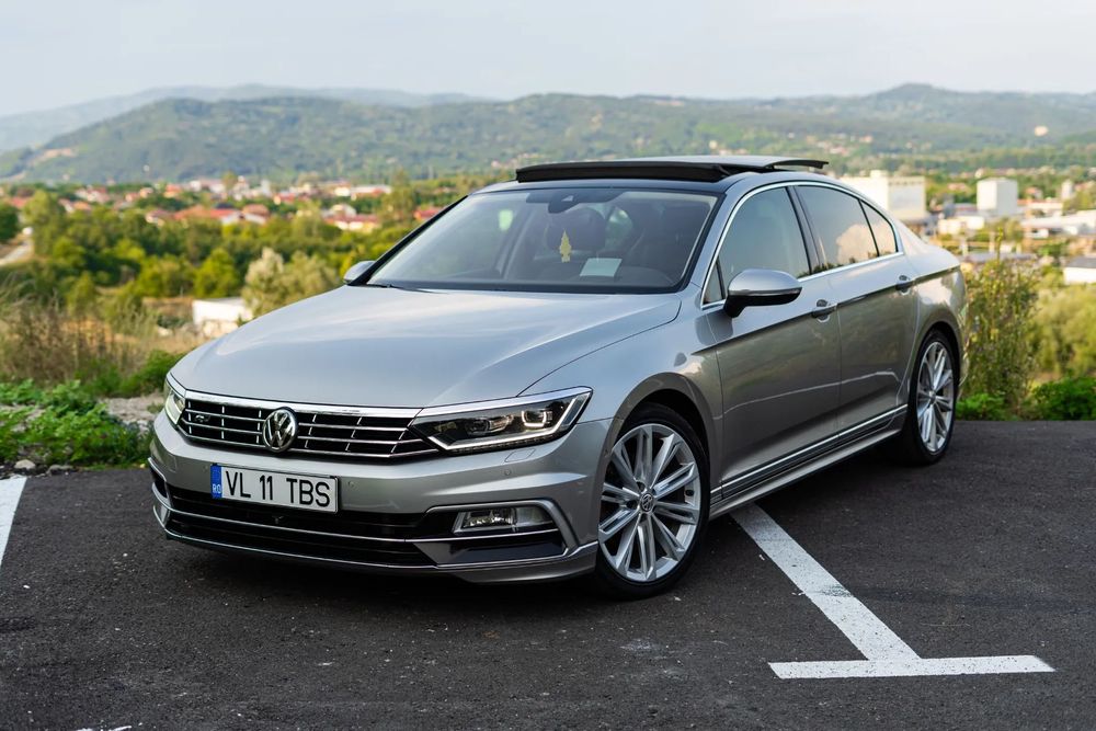 Volkswagen Passat Masina intretinuta, dotari Full