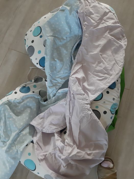 Pernă sarcină și alaptare