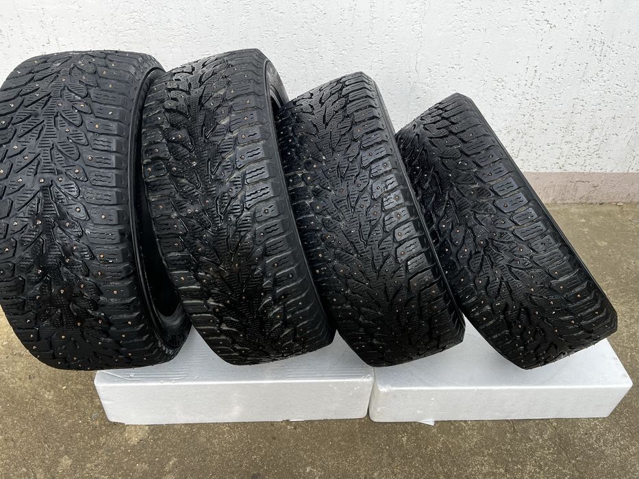 Kumho шипы 225.45 R17