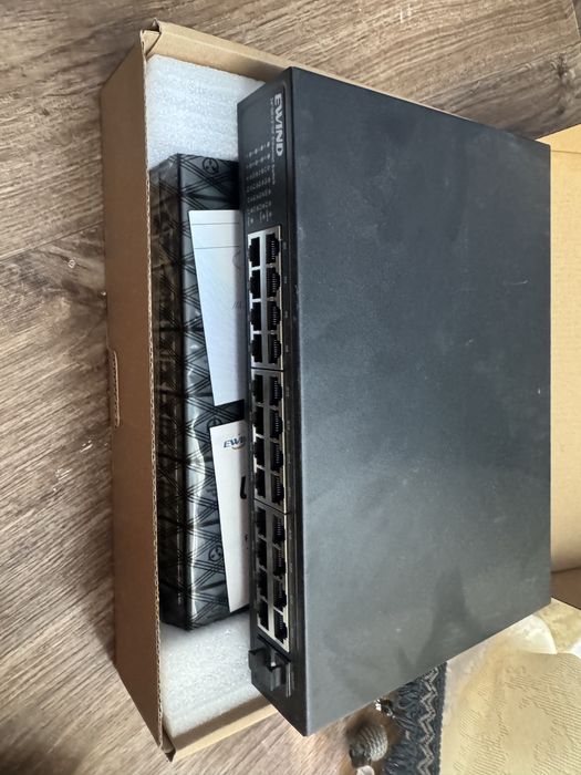 Гигабитный коммутатор EWIND 24 + 2SFP