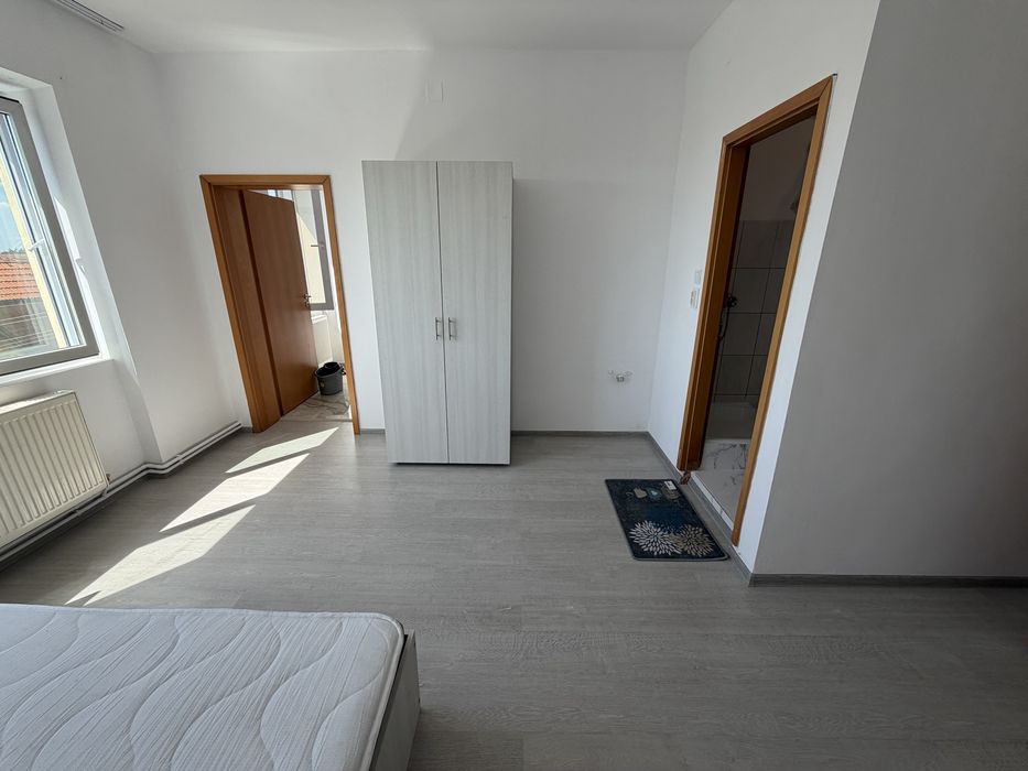 Apartament de închiriat