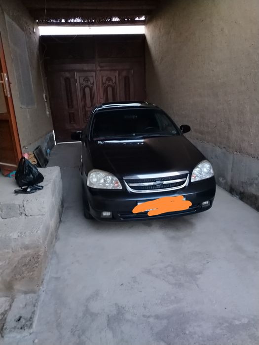 Lasetti 1.8 yili 2011 aftamat karopka