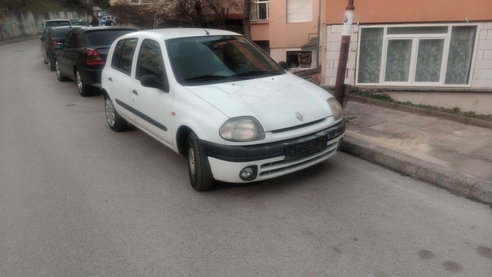 Renault clio 1.2i 2000 на части
