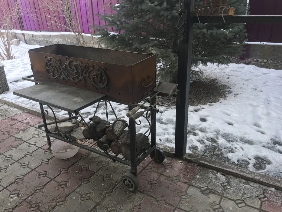 Мангал на колесах