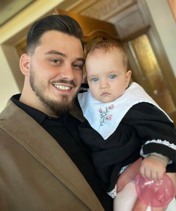 Sunt babysitter/ bonă masculină la domiciliul tău în Cluj