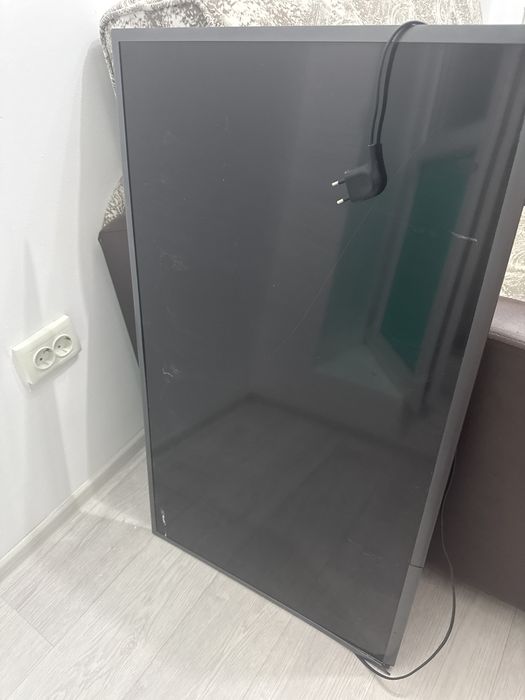 Продам телевизор на запчасти