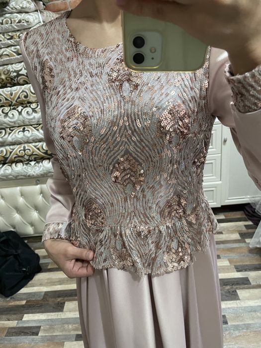 Продам платье