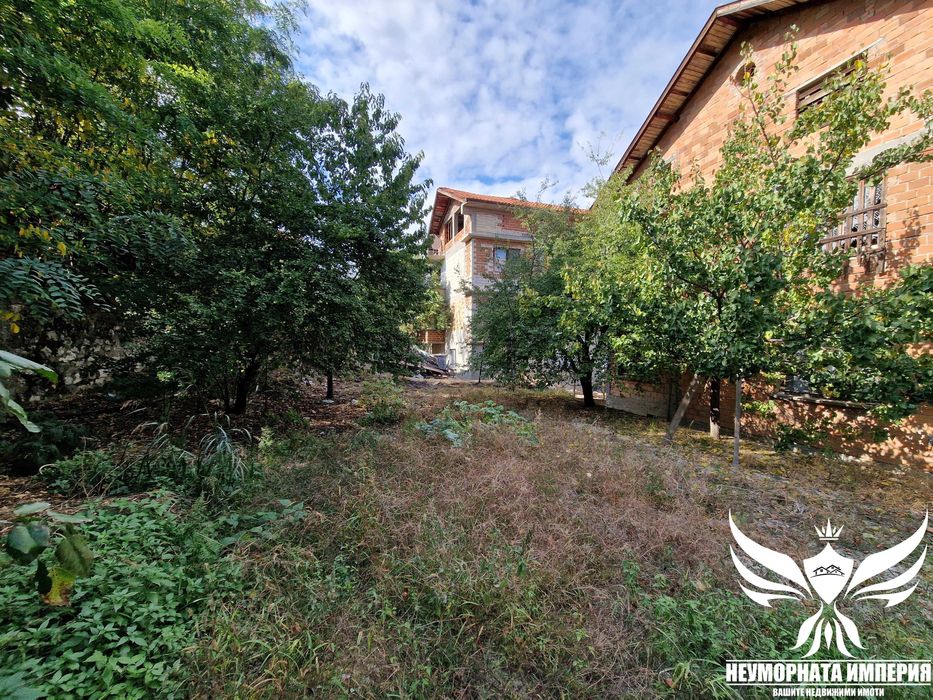 Продава се Къща в Асеновград - 424 кв.м за 399 €/кв.м - Снимка #23