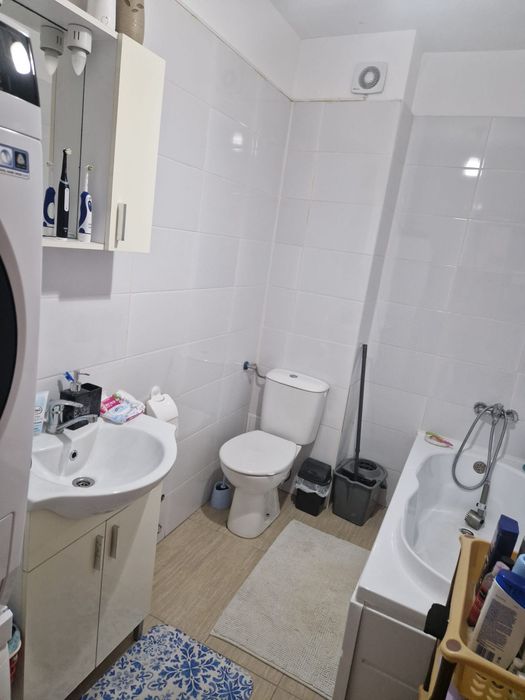Apartament 2 camere, 46 mp + parcare - Str. Muzeul Apei, Floresti