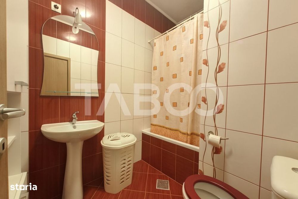 Apartament de vanzare 3 camere 2 bai etaj 1 zona Brana Selimbar