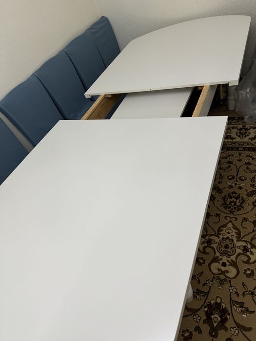 Продам гостевой стол очень хорошем состоянии