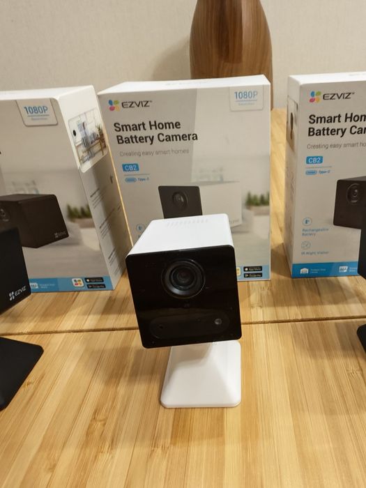 Ezviz CS-CB2 1080p с флешкой. На гарантии