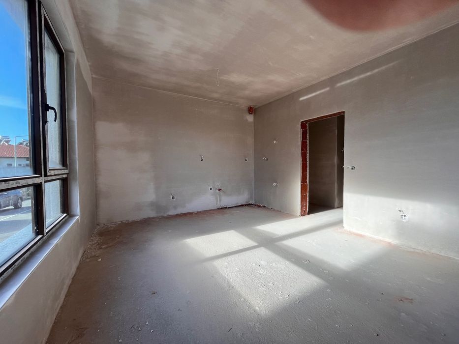 Продава се двустаен,с 1 спалня