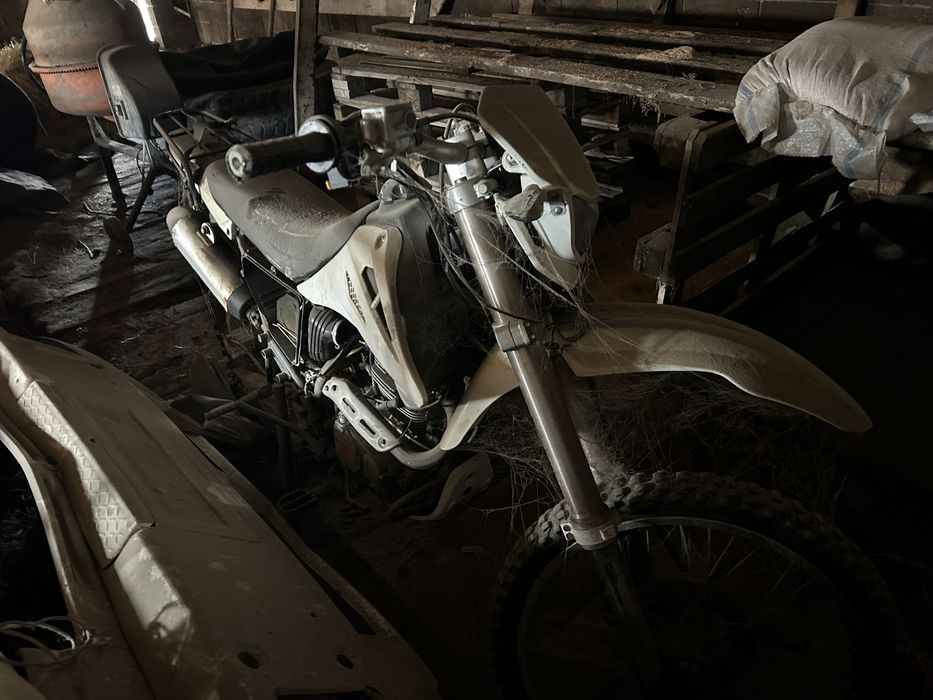 Продам эндуро 06 250куб