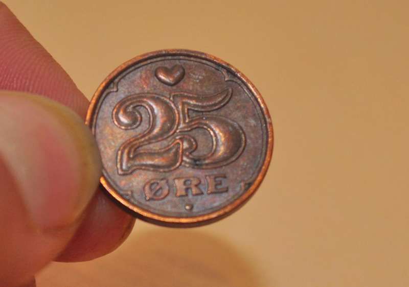 Продавам стари монети