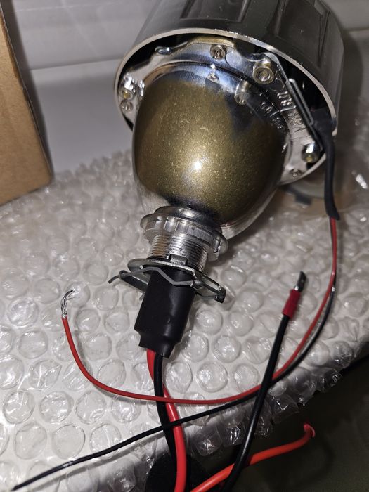 Биксенон лупи за вграждане комплект с крушки