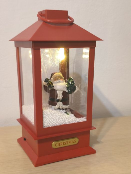 Decorațiune pentru Crăciun "Felinar cu efect de viscol"