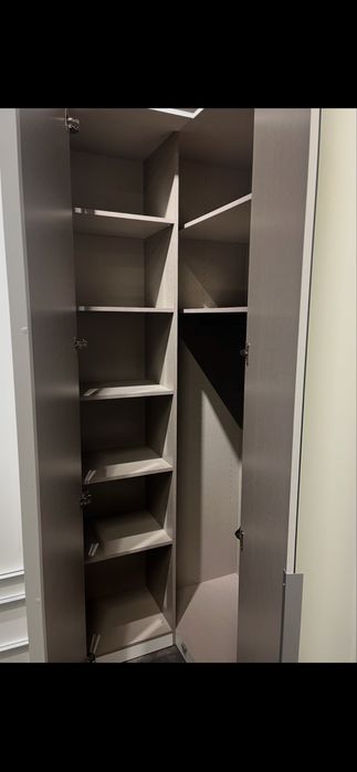 Гардероб ъглов  бял МДФ