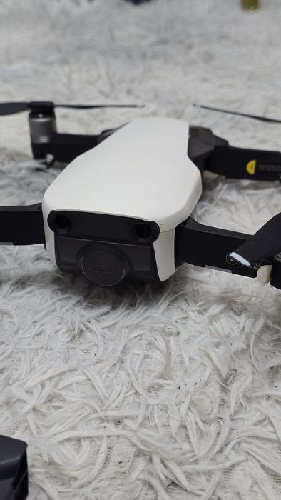 Дрон DJI Mavic Air