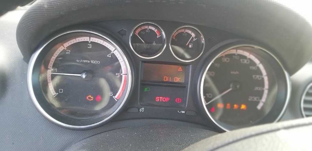 Dezmembrez Peugeot 308 1.6 Hdi 9hr 112 cai 6 trepte 30000 km din 2012