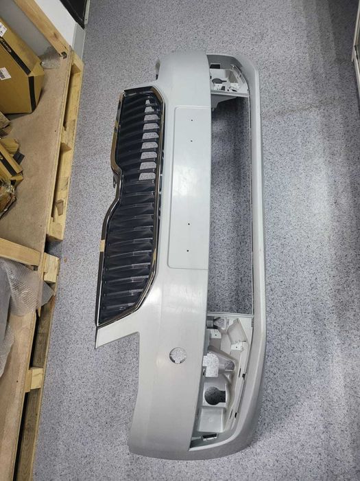 Бампер передний Skoda Octavia A7 Оригинал