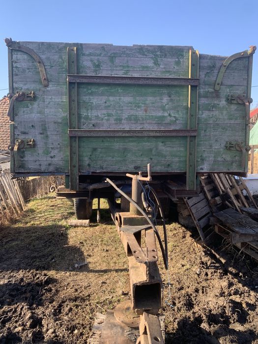 Remorca dupa tractor