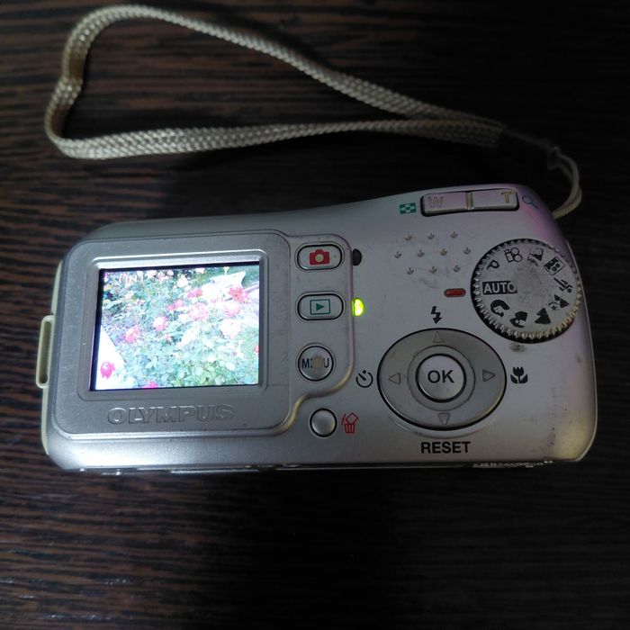 Фотоаппарат олимпус С 180