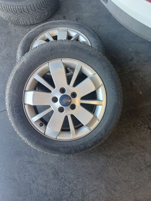 Vând jante cu cauciucuri