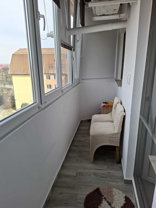 Garsonieră mare 42 mp | mobilată | AC | Sângeorgiu de Mureș – Apolo