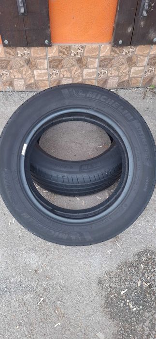 2бр. 205/55/16 Michelin 6.3mm грайфер, дот 22г. Безплатен монтаж