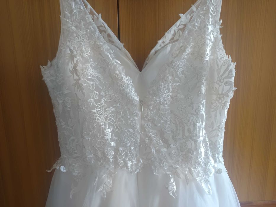 Чисто нова булченска рокля