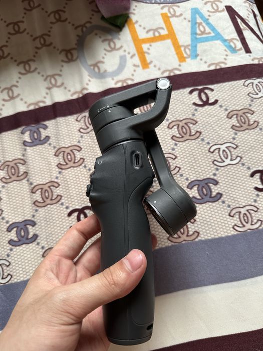 DJI osmo mobile 6