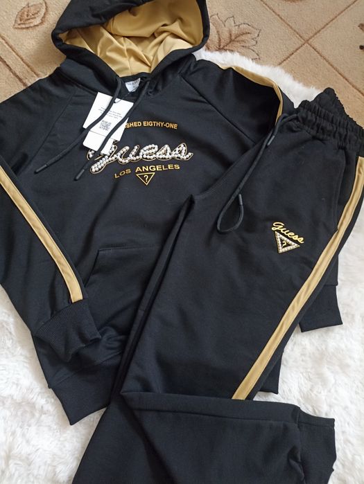 Дамски комплекти Nike,Guess,Gk.