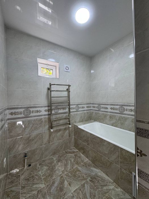 Продам свою квартиру 4 комнатную квартиру с новым ремонтом