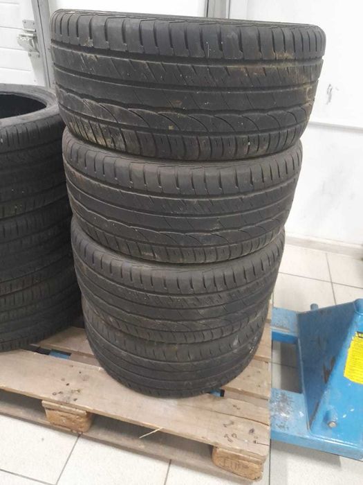 Продам шины оригинал
