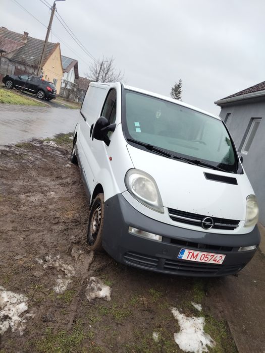 Vând urgent  Opel vivaro.Pret fix