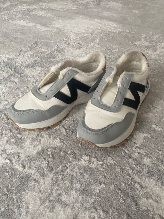 Кроссовки утепленные